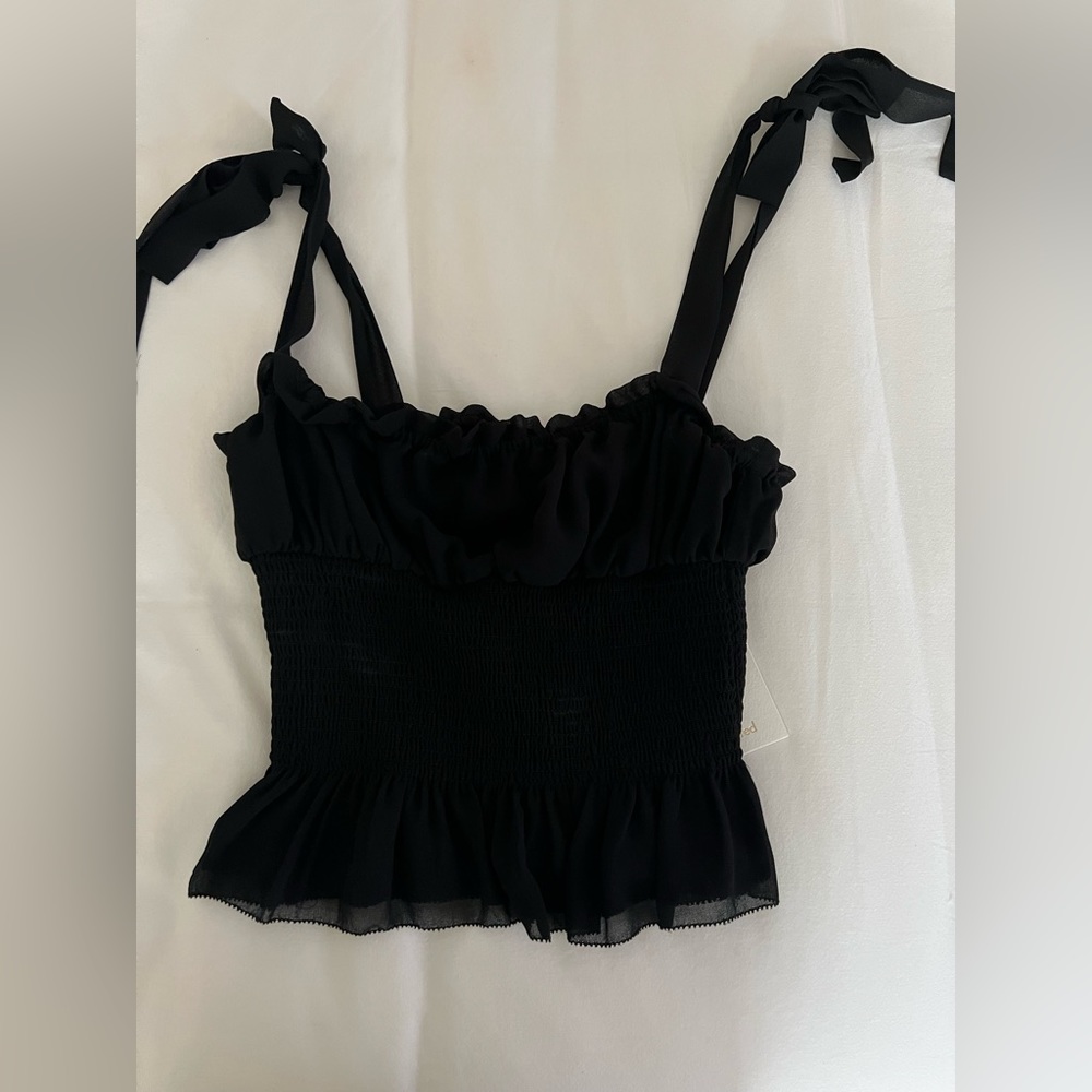 Black aritzia top